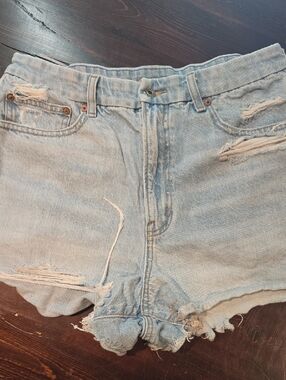 American Eagle Curvy 90s Boyfriend Distressed Denim Shorts - Size 12